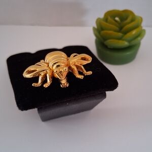 Joan Rivers Classics Collection Gold-Tone "Started It All" Original Bee Pin